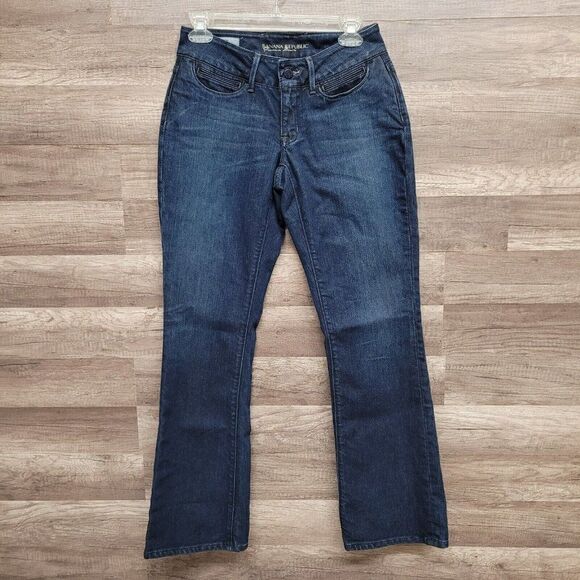 Banana Republic Urban Boot Cut Jeans Size 2 Womens Blue Denim Low Rise Dark Wash - Picture 2 of 16